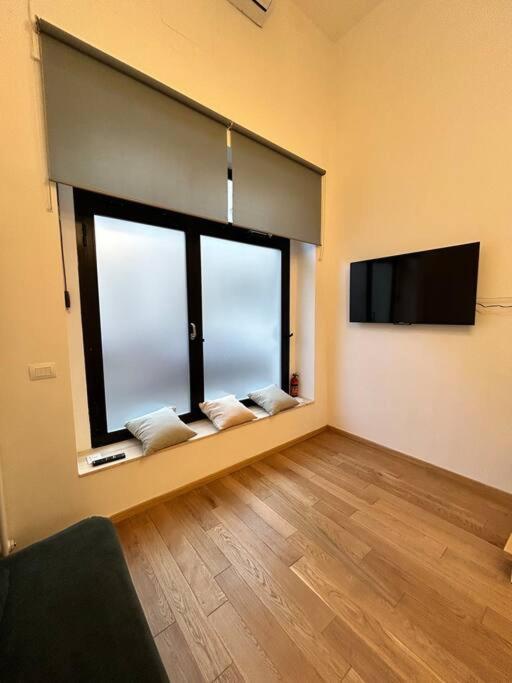 Stella Loft Apartment Милано Екстериор снимка